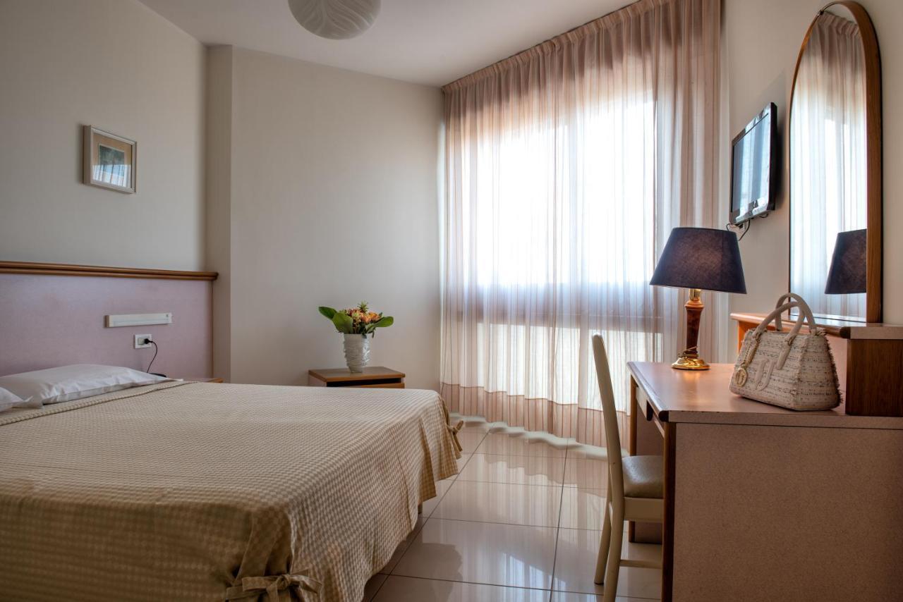 Hotel Le Tegnue 소토마리나 외부 사진