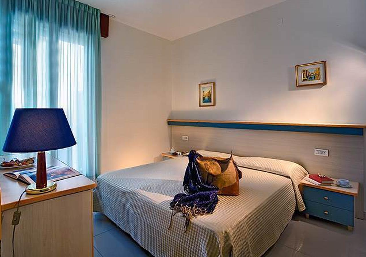 Hotel Le Tegnue 소토마리나 객실 사진
